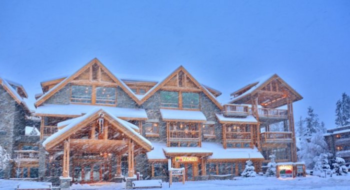 Moose Hotel & Suites